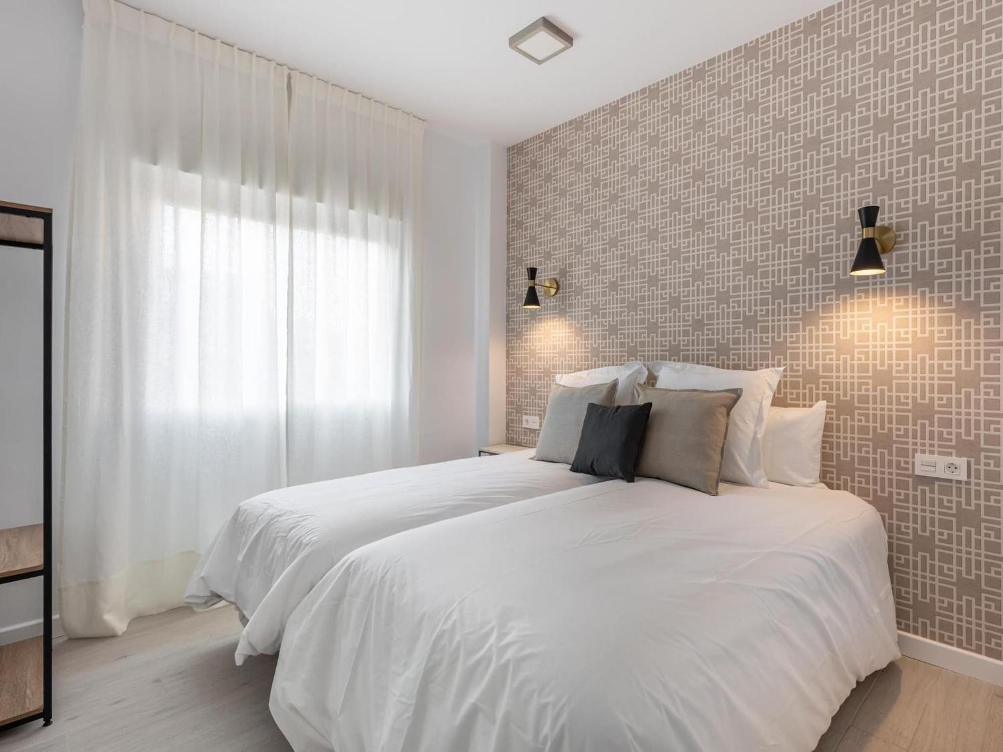 Central Stylish And Elegant 1 & 2 Bedroom Apartments I 그라나다 외부 사진