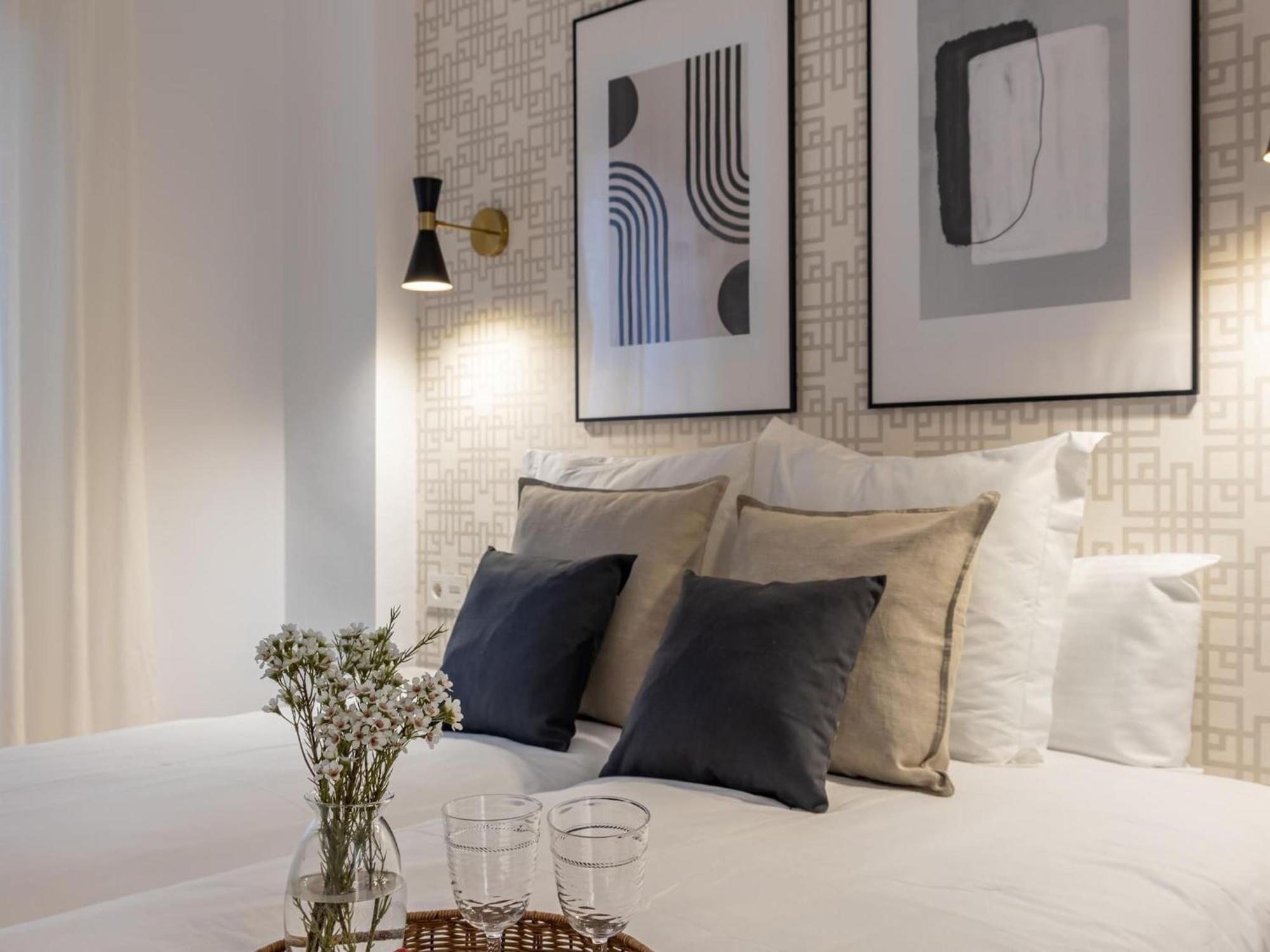 Central Stylish And Elegant 1 & 2 Bedroom Apartments I 그라나다 외부 사진